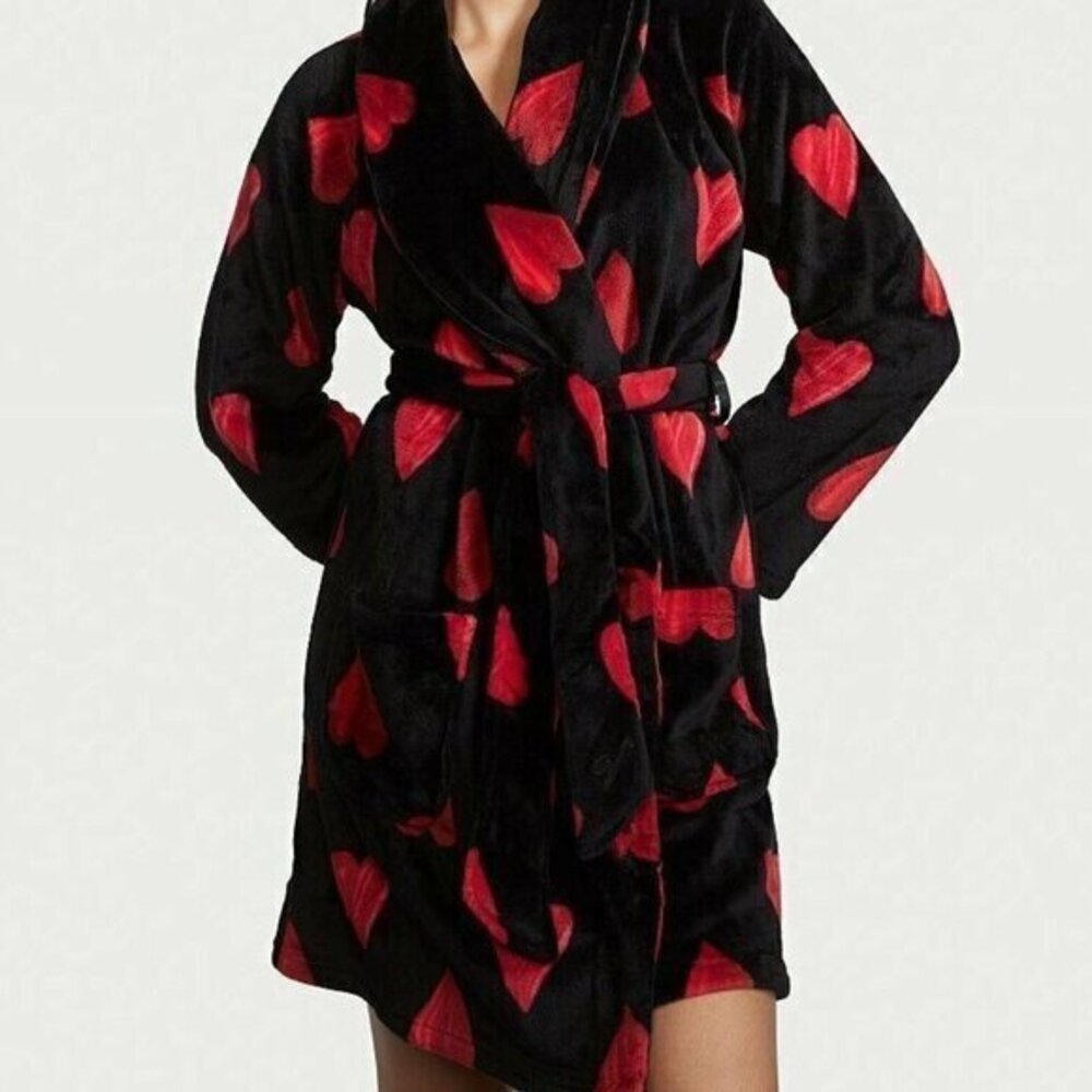 Victorias Secret  Valentines Plush robe Black Red hearts XS-Small